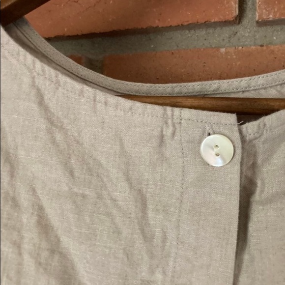 Vest - Picture 3 of 4